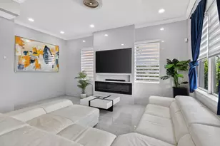 700 Cresta Cir, West Palm Beach, FL 33413 - Photo 15