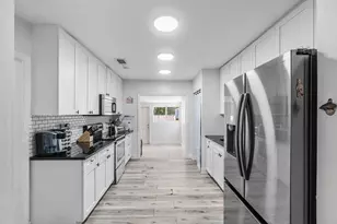 512 36th St, West Palm Beach, FL 33407 - Photo 11