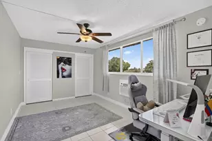 9923 S Hollybrook Lake Dr, Pembroke Pines, FL 33025 - Photo 25