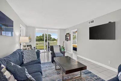 9923 S Hollybrook Lake Drive #305, Pembroke Pines, FL 33025 - Photo 15