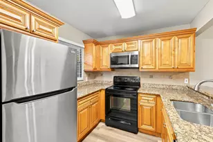 1601 Balfour Point Dr, West Palm Beach, FL 33411 - Photo 5