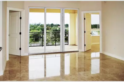 16100 Emerald Estates Drive #389, Weston, FL 33331 - Photo 5