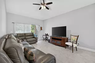 9760 Palm Breezes Dr, Fort Pierce, FL 34945 - Photo 15