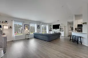 572 SW Bacon Terrace, Port Saint Lucie, FL 34953 - Photo 9
