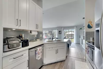 572 SW Bacon Terrace, Port Saint Lucie, FL 34953 - Photo 11