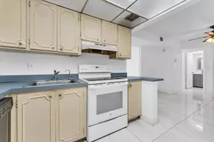 460 NW 20th St, Boca Raton, FL 33431 - Photo 11