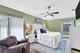 912 Blueberry Dr, Wellington, FL 33414 - Photo 11