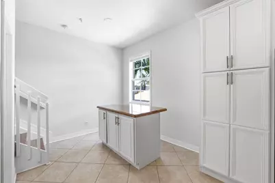127 E Thatch Palm Circle, Jupiter, FL 33458 - Photo 9