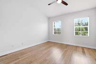 127 E Thatch Palm Circle, Jupiter, FL 33458 - Photo 11