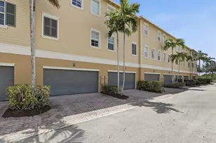 127 E Thatch Palm Cir, Jupiter, FL 33458 - Photo 21