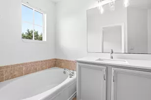 127 E Thatch Palm Cir, Jupiter, FL 33458 - Photo 13