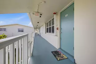 350 Horizons E, Boynton Beach, FL 33435 - Photo 3