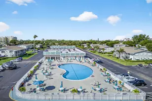 350 Horizons E, Boynton Beach, FL 33435 - Photo 29