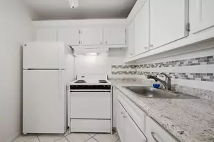 350 Horizons E, Boynton Beach, FL 33435 - Photo 15