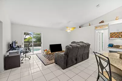 2711 SE Fall Street, Port Saint Lucie, FL 34984 - Photo 9
