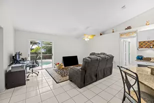 2711 SE Fall St, Port Saint Lucie, FL 34984 - Photo 9