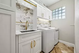 1121 Center Stone Ln, Riviera Beach, FL 33404 - Photo 17