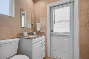 4431 NE 28th Ave, Lighthouse Point, FL 33064 - Photo 11