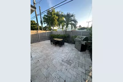 300 Central Drive, West Palm Beach, FL 33405 - Photo 15