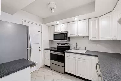 2322 S Cypress Bend Drive #311, Pompano Beach, FL 33069 - Photo 5