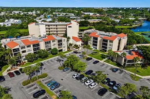 2322 S Cypress Bend Dr, Pompano Beach, FL 33069 - Photo 11