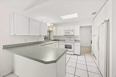 2550 SE Hemsing Street, Port Saint Lucie, FL 34984 - Photo 13
