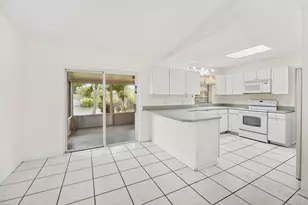 2550 SE Hemsing St, Port Saint Lucie, FL 34984 - Photo 11