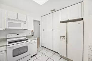 2550 SE Hemsing St, Port Saint Lucie, FL 34984 - Photo 15