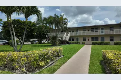 326 Chatham P #326, West Palm Beach, FL 33417 - Photo 3
