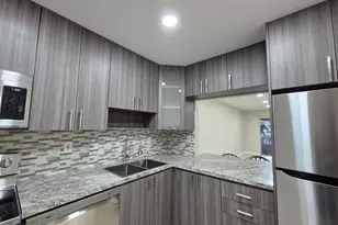 5545 N Lakewood Circle N, Margate, FL 33063 - Photo 7