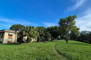5545 N Lakewood Circle N, Margate, FL 33063 - Photo 27