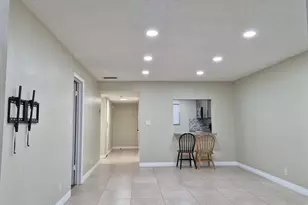 5545 N Lakewood Circle N, Margate, FL 33063 - Photo 3