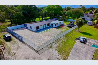 696 Arlington Drive, West Palm Beach, FL 33415 - Photo 5