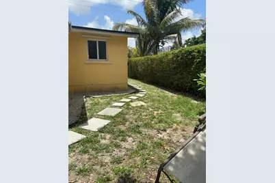 911 Opa Locka Boulevard, Miami, FL 33168 - Photo 3