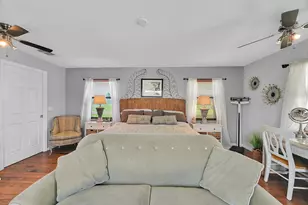 220 Riomar Dr, Port Saint Lucie, FL 34952 - Photo 25