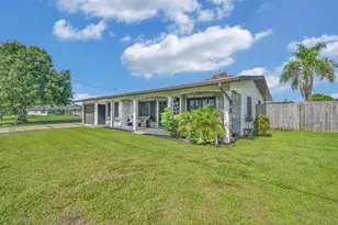 220 Riomar Dr, Port Saint Lucie, FL 34952 - Photo 7