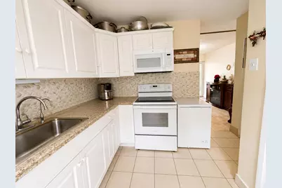 200 NW 12th Court, Pompano Beach, FL 33060 - Photo 13