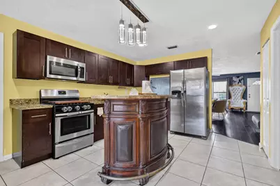 5639 Ithaca Circle E, Lake Worth, FL 33463 - Photo 17
