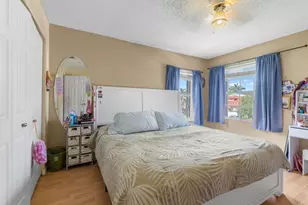 1021 NW 185th Ave, Pembroke Pines, FL 33029 - Photo 29