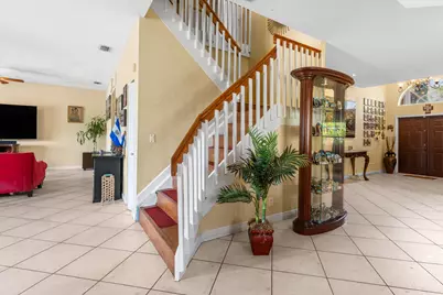 1021 NW 185th Avenue, Pembroke Pines, FL 33029 - Photo 15