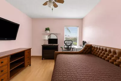 1021 NW 185th Avenue, Pembroke Pines, FL 33029 - Photo 25