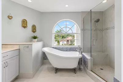 1021 NW 185th Avenue, Pembroke Pines, FL 33029 - Photo 21