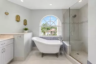 1021 NW 185th Ave, Pembroke Pines, FL 33029 - Photo 21