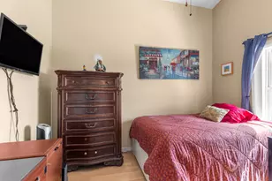 1021 NW 185th Ave, Pembroke Pines, FL 33029 - Photo 31