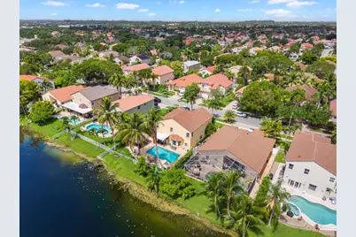 1021 NW 185th Avenue, Pembroke Pines, FL 33029 - Photo 57