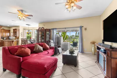 1021 NW 185th Avenue, Pembroke Pines, FL 33029 - Photo 13