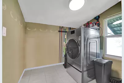 5940 NE 2nd Avenue, Oakland Park, FL 33334 - Photo 41