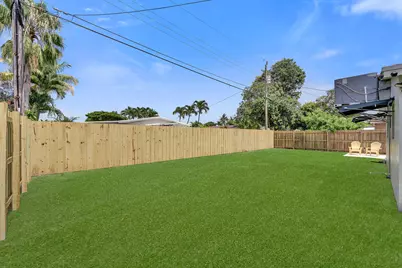5940 NE 2nd Avenue, Oakland Park, FL 33334 - Photo 37