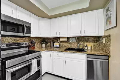 5940 NE 2nd Avenue, Oakland Park, FL 33334 - Photo 15