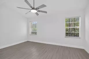 11451 Lakeview Dr, Coral Springs, FL 33071 - Photo 13